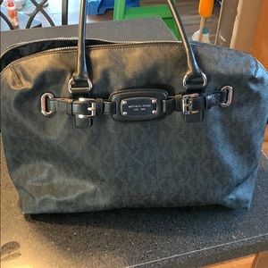 Black Michael kors bag